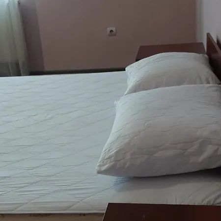 On Lermontova 35a Apartament *